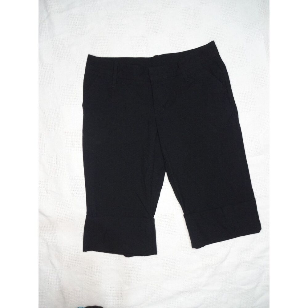 GAP Black Cuffed Knee Length Shorts Size 4 | Business Casual with Pockets